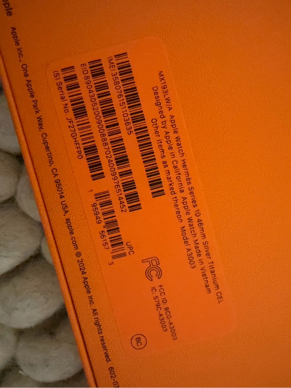 Apple Orange Sport Band for Apple Watch New Never worn with box size M/L - Picture 8 of 9